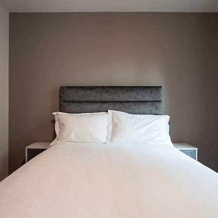 Stunning 2Br Next To The City Airport Bhd - Free Parking Belfast Bagian luar foto