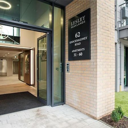 Stunning 2Br Next To The City Airport Bhd - Free Parking Belfast Bagian luar foto